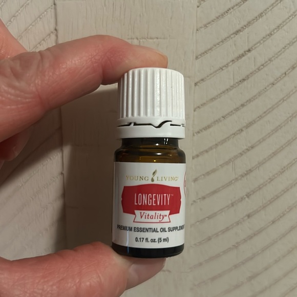Young Living 5ml Longevity Essential Oil - Picture 1 of 2